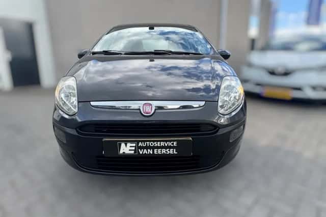 Fiat Punto (2010) thumbnail 5