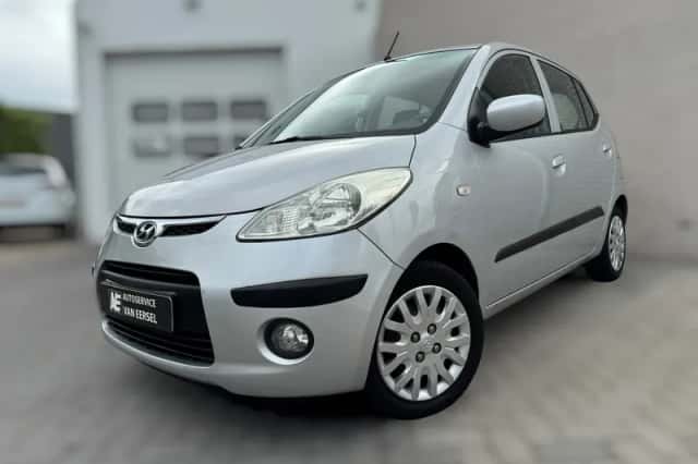 Hyundai i10 (2010) thumbnail 1
