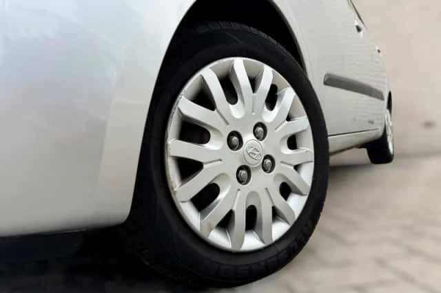 Hyundai i10 (2010) thumbnail 3