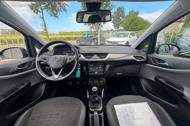 Opel Corsa (2017) thumbnail 2