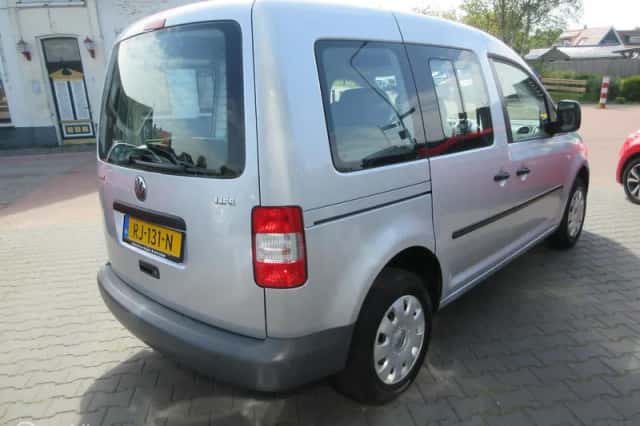 Volkswagen Caddy (2009) thumbnail 3