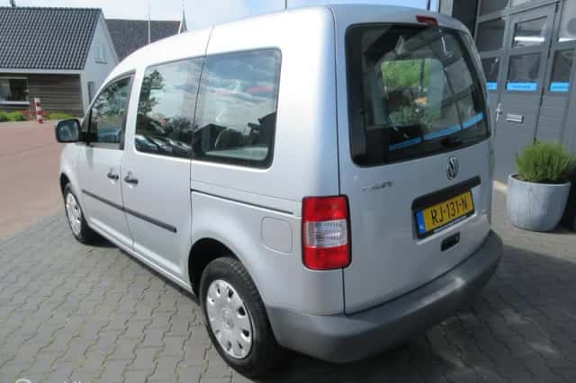 Volkswagen Caddy (2009) thumbnail 4
