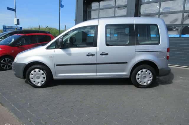 Volkswagen Caddy (2009) thumbnail 5
