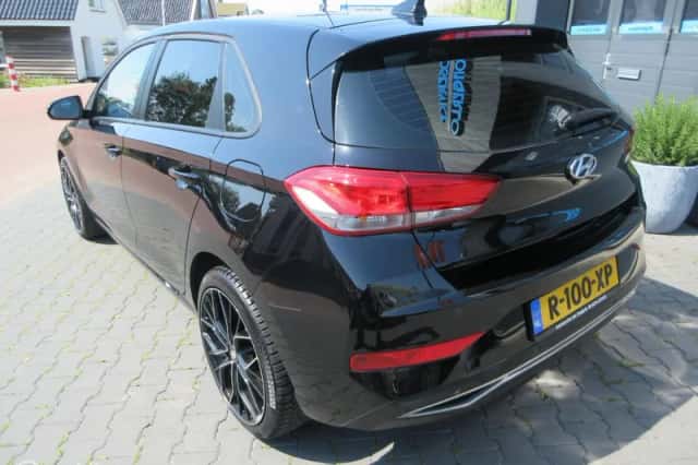 Hyundai i30 (2023) thumbnail 4