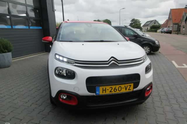 Citroën C3 (2017) thumbnail 2