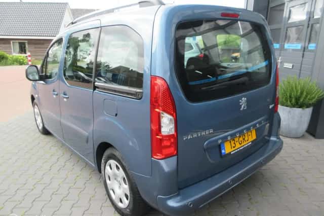 Peugeot Partner (2008) thumbnail 4