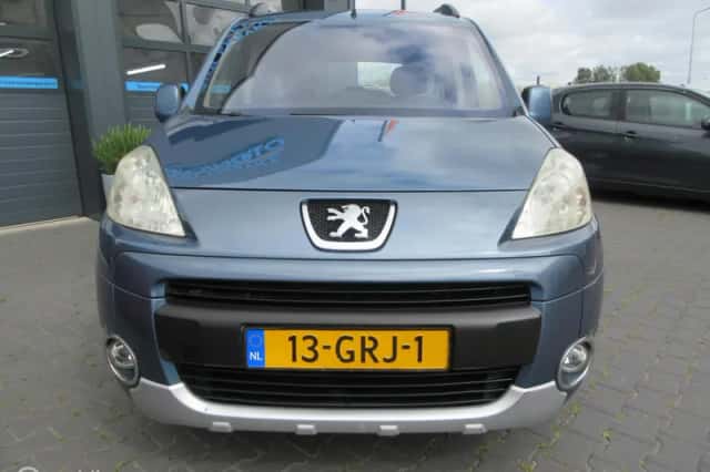 Peugeot Partner (2008) thumbnail 6
