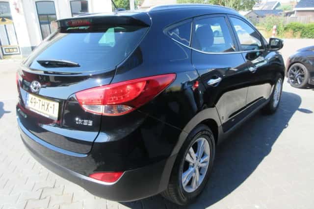 Hyundai ix35 (2012) thumbnail 3