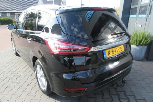 Ford S-Max (2017) thumbnail 4