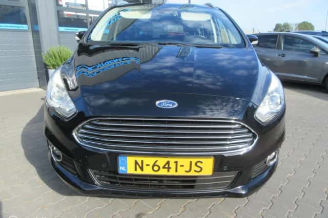 Ford S-Max (2017) thumbnail 6