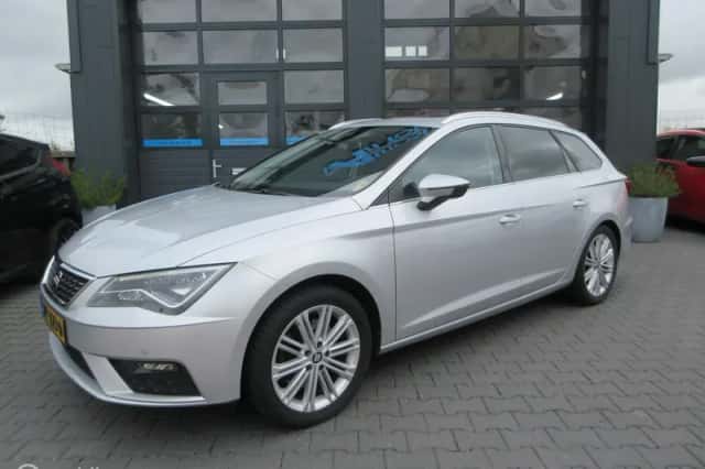 SEAT Leon (2017) thumbnail 1