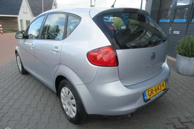 SEAT Altea (2011) thumbnail 4