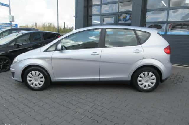 SEAT Altea (2011) thumbnail 5