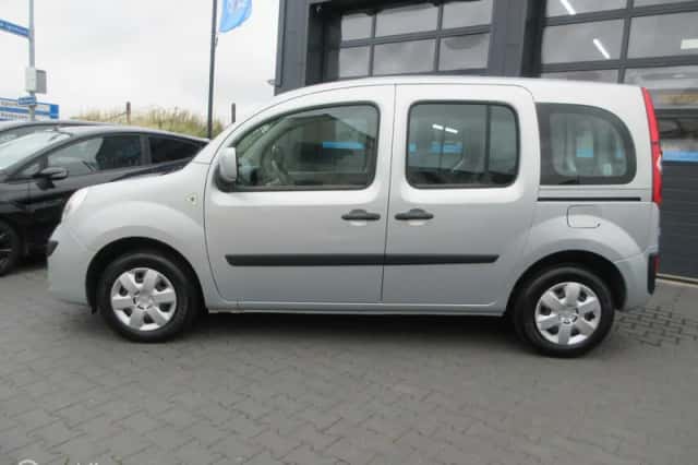 Renault Kangoo (2010) thumbnail 5