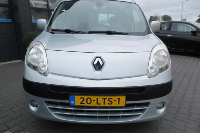 Renault Kangoo (2010) thumbnail 6