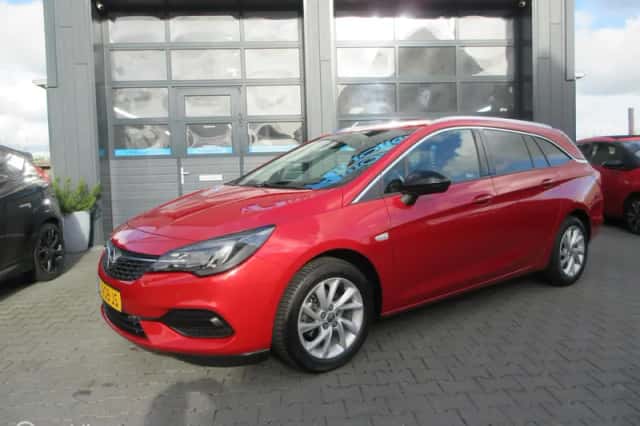 Opel Astra (2021) thumbnail 1