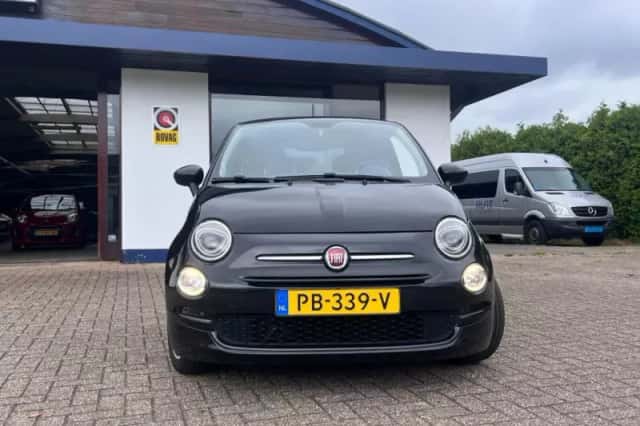 Fiat 500 (2017) thumbnail 2
