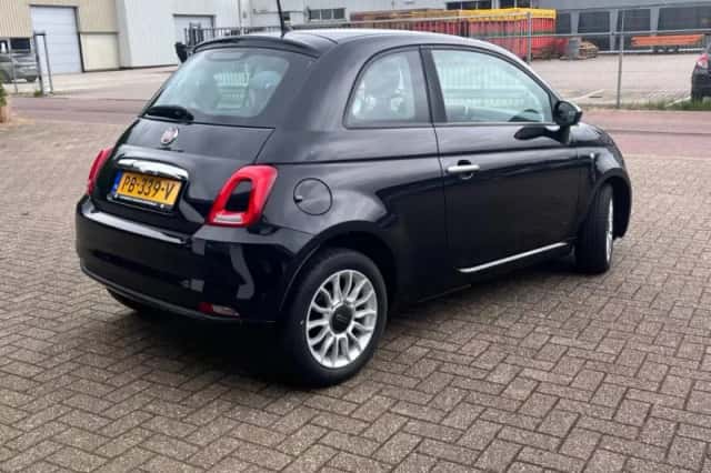 Fiat 500 (2017) thumbnail 4