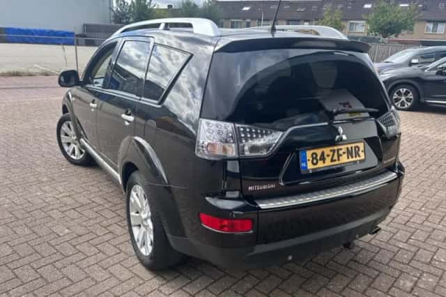 Mitsubishi Outlander (2008) thumbnail 5