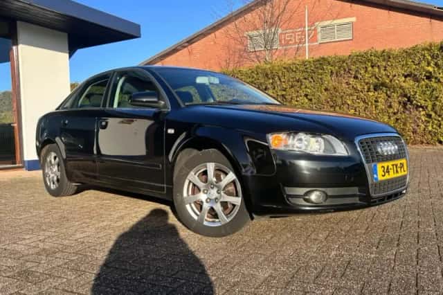 Audi A4 (2007) thumbnail 2