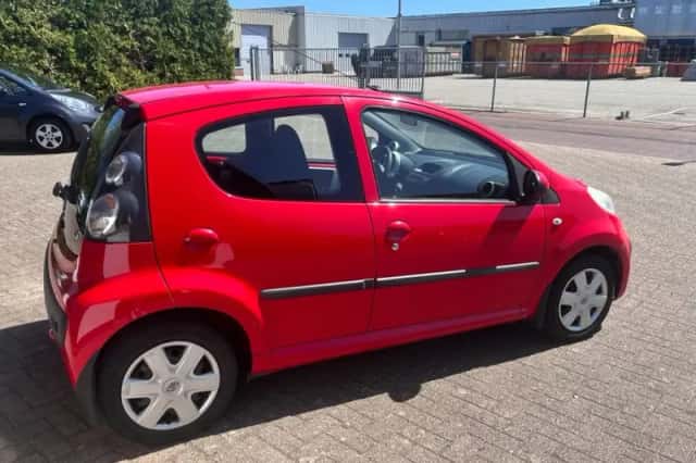 Citroën C1 (2013) thumbnail 3