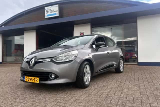 Renault Clio (2013) thumbnail 1