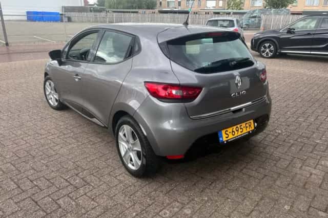 Renault Clio (2013) thumbnail 4