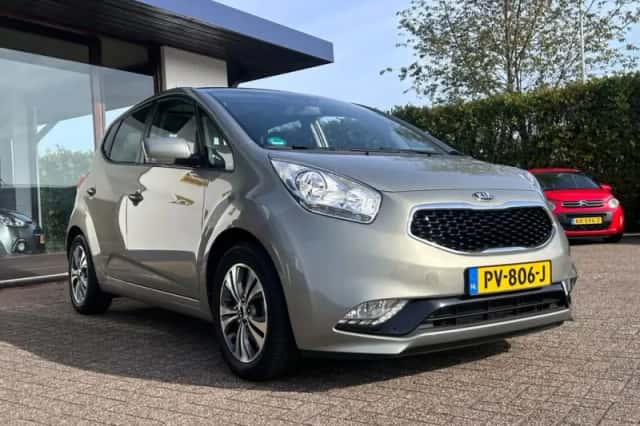 Kia Venga (2017) thumbnail 2