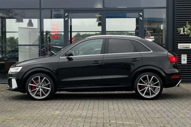 Audi RS Q3 (2016) thumbnail 4