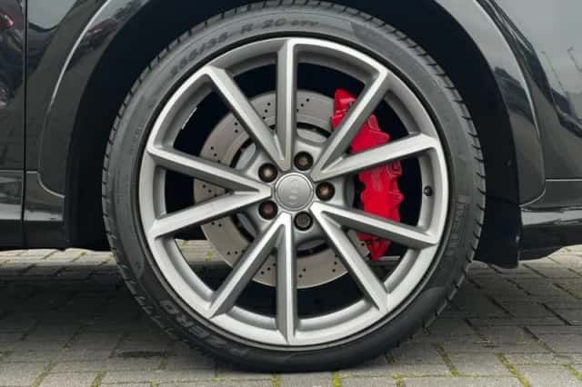 Audi RS Q3 (2016) thumbnail 6