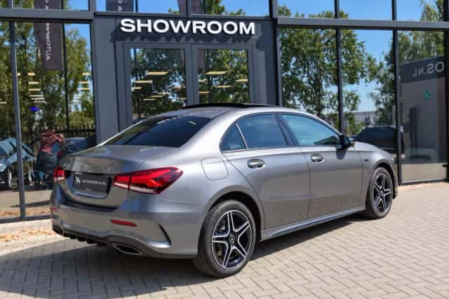 Mercedes-Benz A-Klasse (2021) thumbnail 2