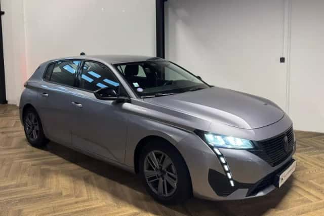Peugeot 308 (2022) thumbnail 4