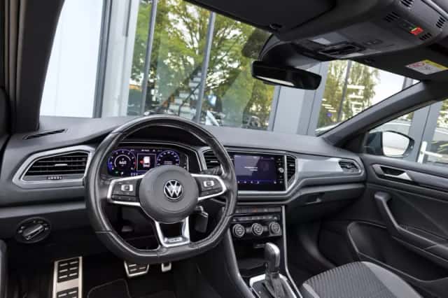 Volkswagen T-Roc (2020) thumbnail 4