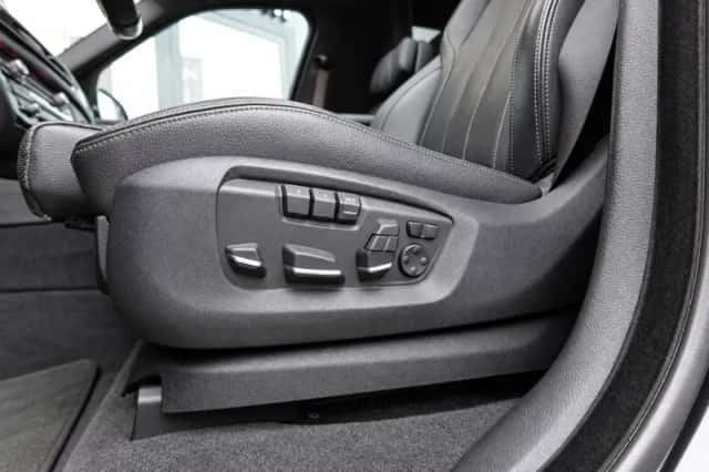 BMW X5 (2018) thumbnail 6