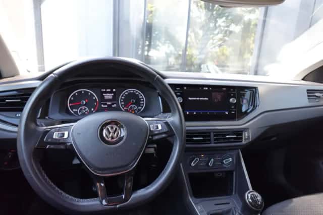 Volkswagen Polo (2018) thumbnail 3