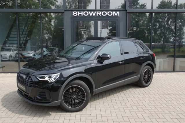 Audi Q3 (2021) thumbnail 1