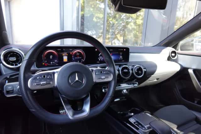 Mercedes-Benz CLA-Klasse (2020) thumbnail 3