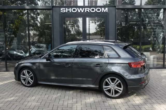 Audi A3 (2019) thumbnail 2