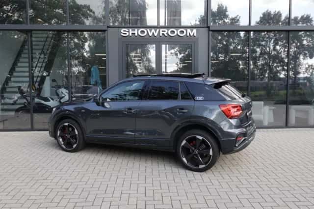 Audi Q2 (2022) thumbnail 2