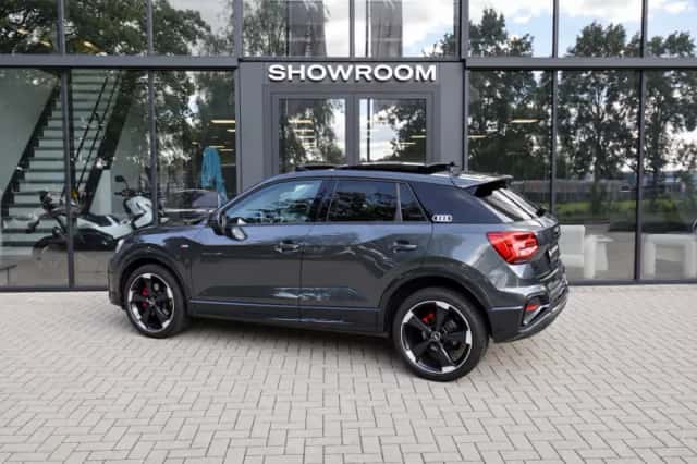 Audi Q2 (2022) thumbnail 2