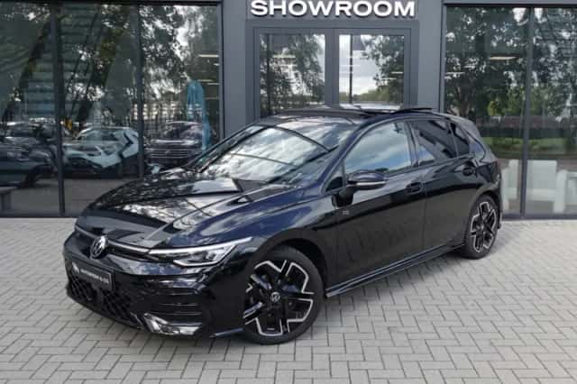 Volkswagen Golf (2025) thumbnail 1