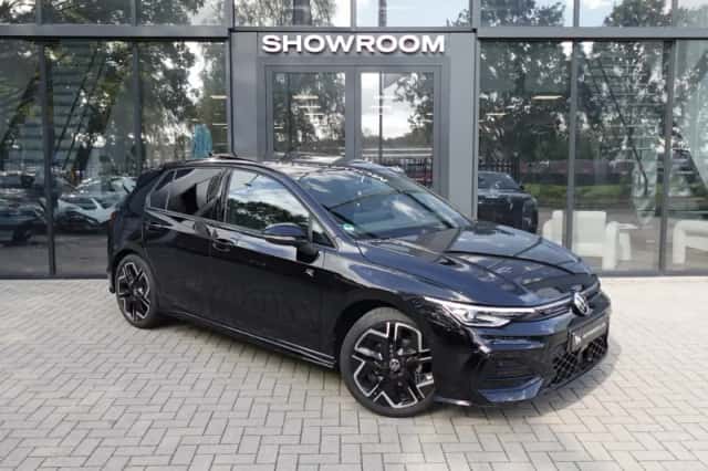 Volkswagen Golf (2025) thumbnail 3