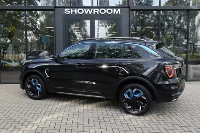 Lynk & Co 01 (2022) thumbnail 2