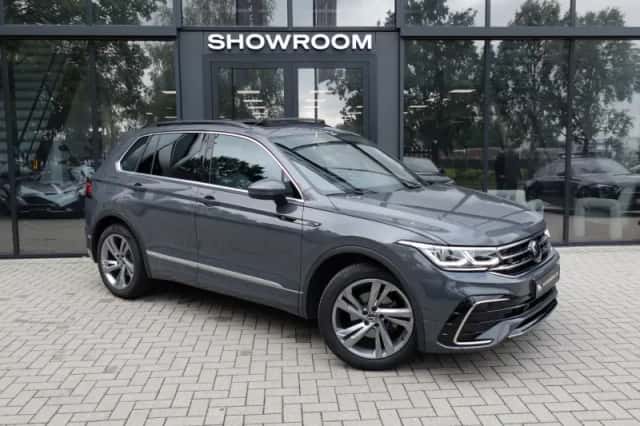 Volkswagen Tiguan (2022) thumbnail 3