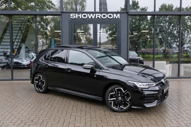 Volkswagen Golf (2025) thumbnail 3