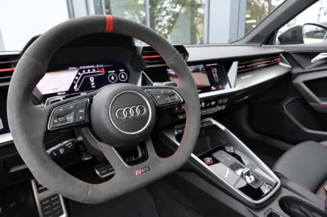 Audi RS 3 (2022) thumbnail 4