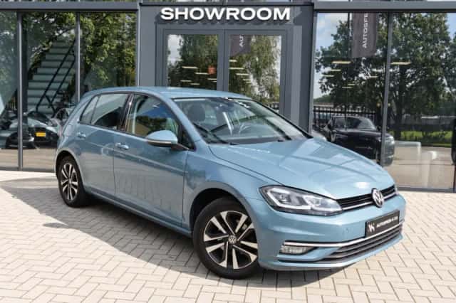Volkswagen Golf (2019) thumbnail 3
