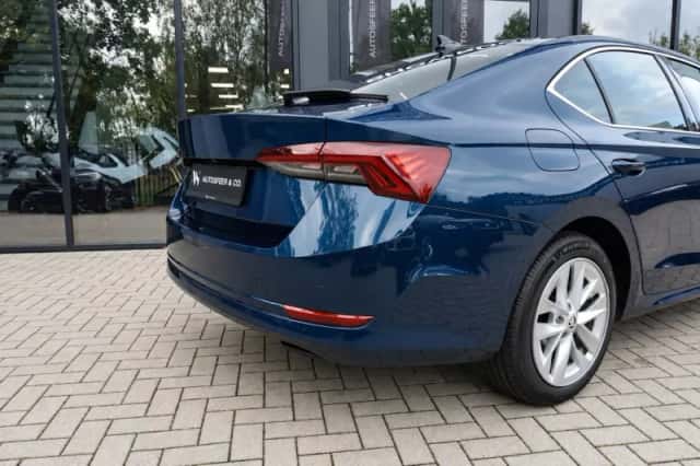Škoda Octavia (2021) thumbnail 5