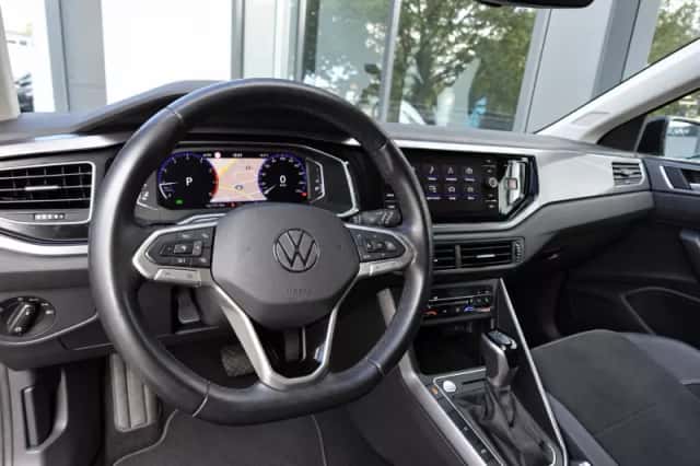 Volkswagen Polo (2021) thumbnail 4