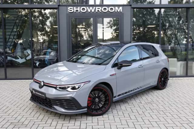 Volkswagen Golf (2021) thumbnail 1